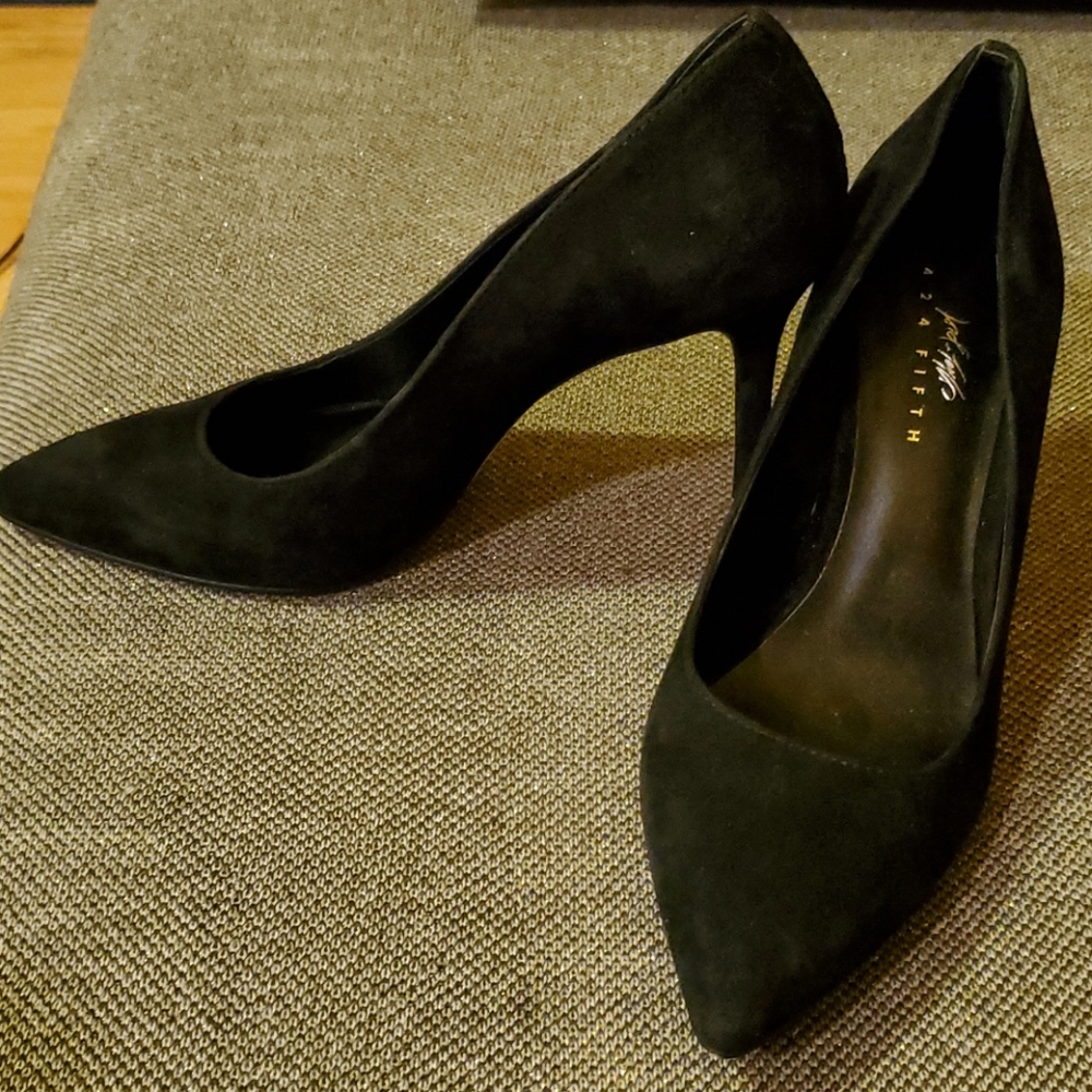 Suede pumps. Super comfortable. Leather sole